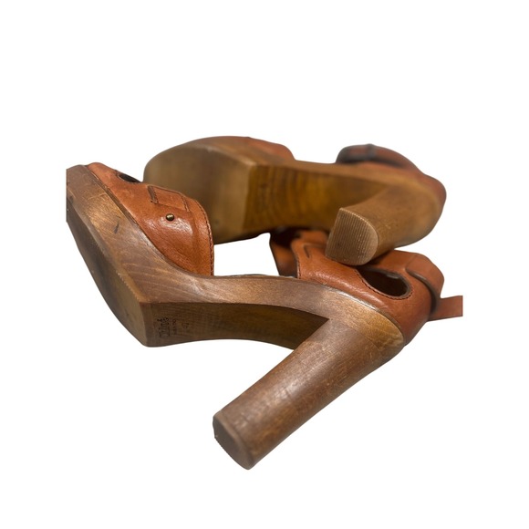 Chloe‎ Leather Heeled Platform Sandals, Ankle Strap Wooden Heels, Size 40 - Picture 11 of 11